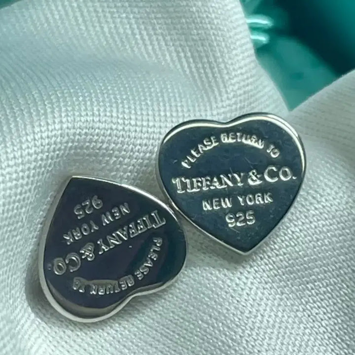 [BUNJANG] Tiffany &amp; Co. Mini Heart Earrings Silver / 티파니미니 하트 실버 귀걸이