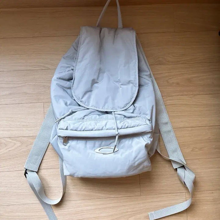[BUNJANG] Noiago Nylon Puffer Backpack Light Grey / 노이아고 나일론 푸퍼 백팩 라이트그레이