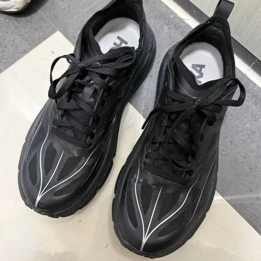 [BUNJANG] Hoka Mafate Speed 4 Running Shoes Black Size 255 / 호카 마파테스피드4 255