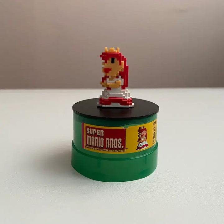 [BUNJANG] Super Mario Bros. Princess Peach Dot Figure / 슈퍼마리오 브라더스 피치공주 도트 피규어