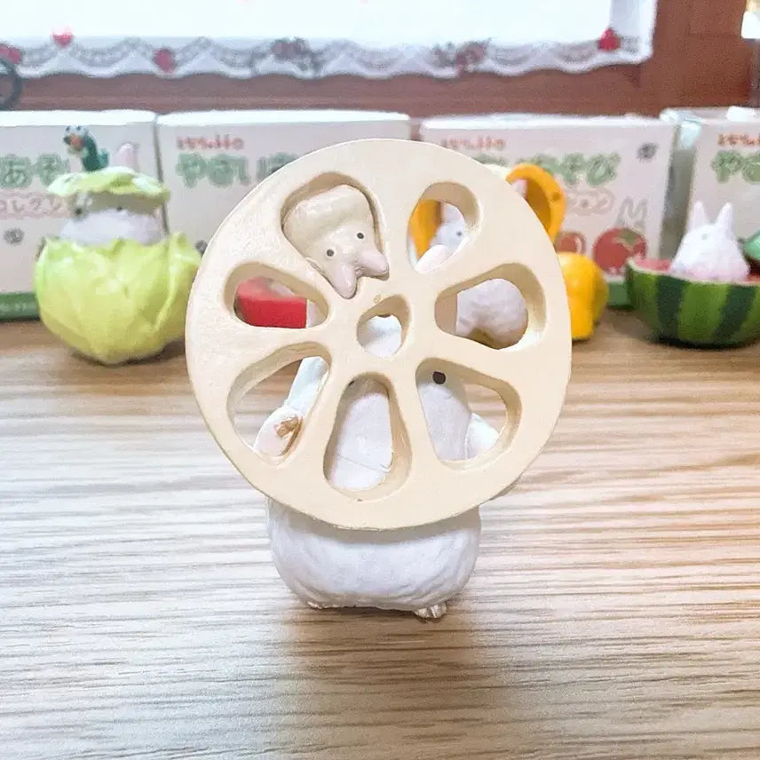 [BUNJANG] Studio Ghibli My Neighbor Totoro Vegetable Series Random Figure / 지브리 토토로 야채시리즈 렌덤피규어