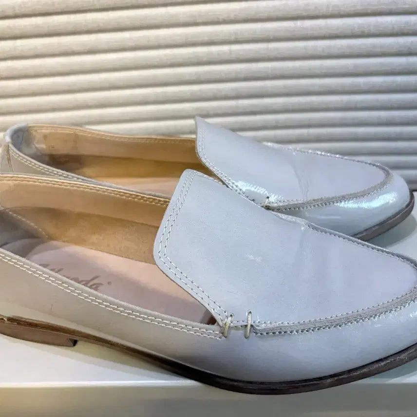 [BUNJANG] Handmade Italian Flat Shoes - Light Grey, Size 230mm / 플랫슈즈 230mm