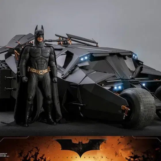 [BUNJANG] Hot Toys Batman Begins 2.0 &amp; Batmobile Tumbler (Damaged Bundle) / 핫토이 배트맨 비긴즈 2.0 +배트텀블러 하자품 일괄판매