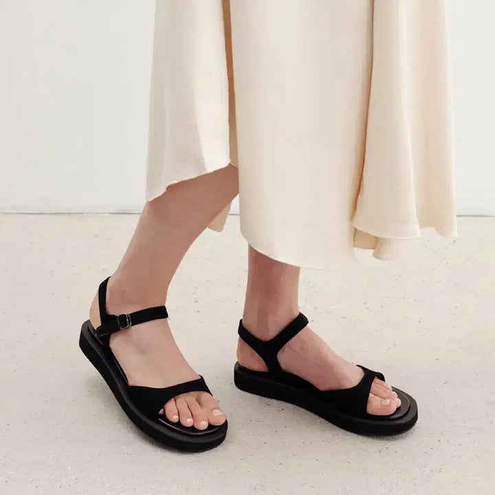 [BUNJANG] Luare Lir 575 Black Suede Sandals (245) / 루아레 Lir 575 블랙 스웨이드 샌들 245