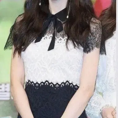[BUNJANG] Sandro Lace Two-Tone Mini Dress / 산드로 레이스 투톤 미니 원피스(로젠원피스)