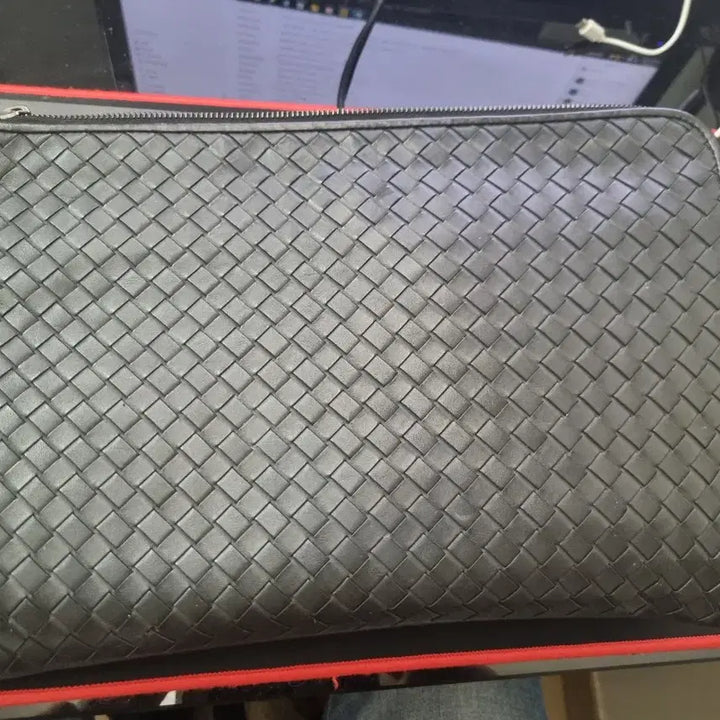 [BUNJANG] Bottega Veneta Two-Zipper Clutch / 보테가베네타 투지퍼 클러치