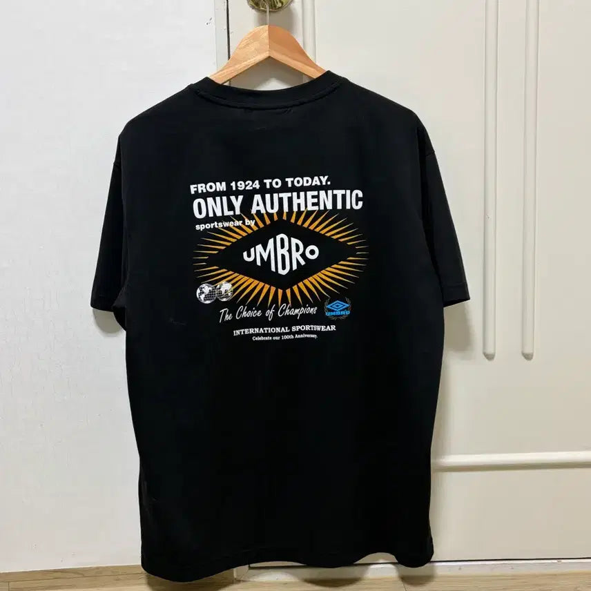 [BUNJANG] Umbro 100th Anniversary Black T-Shirt Size 100 / 엄브로 100주년 기념 블랙 반팔 티셔츠 100사이즈