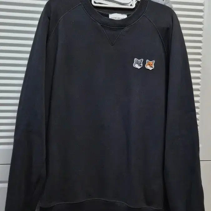 [BUNJANG] Maison Kitsuné Fox Head Sweatshirt Black / 메종키츠네 폭스헤드 블랙 맨투맨