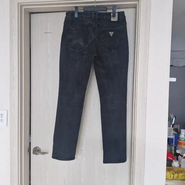 [BUNJANG] Guess Black Denim Jeans / 게스 블랙 데님 청바지