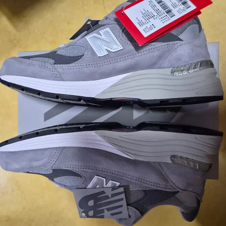 [BUNJANG] New Balance 992 Grey Made in USA Core Silver Metallic (270) / [새상품] 270 뉴발란스 992 그레이 메이드 인 USA 코어 실버