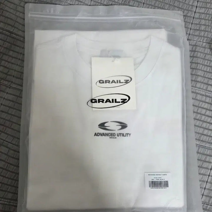 [BUNJANG] Grailz Advanced Graphic T-Shirt White Size 1 / 그레일즈 ADVANCED GRAPHIC 티셔츠 1사이즈  화이트 새제품