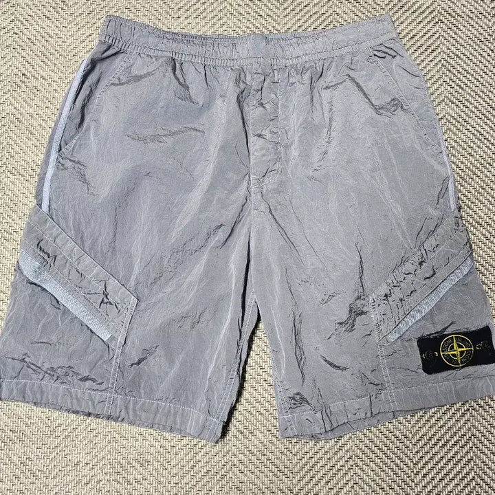 [BUNJANG] Stone Island Nylon Metal Shorts Sky Blue / 스톤아일랜드 나일론 메탈 반바지