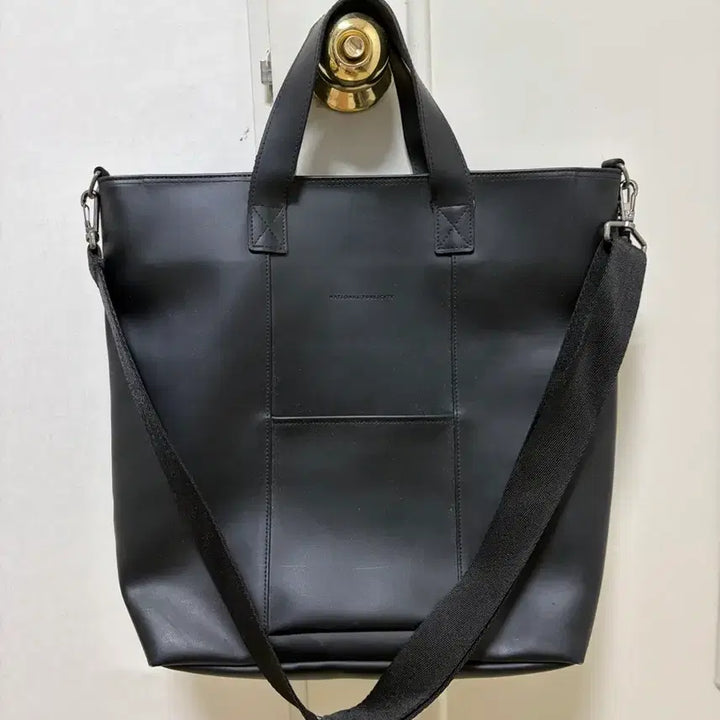 [BUNJANG] NATIONAL PUBLICITY Black Tote Bag / NATIONAL PUBLICITY 블랙 토트백