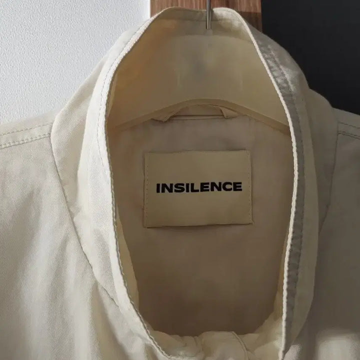 [BUNJANG] Insilence Track Jacket Cream L / 인사일런스 트랙 자켓 크림 색상 L