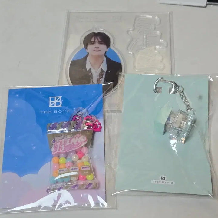 [BUNJANG] THE BOYZ Younghoon Official Merchandise Unsealed Bundle Set / 더보이즈 영훈 엠디 일괄