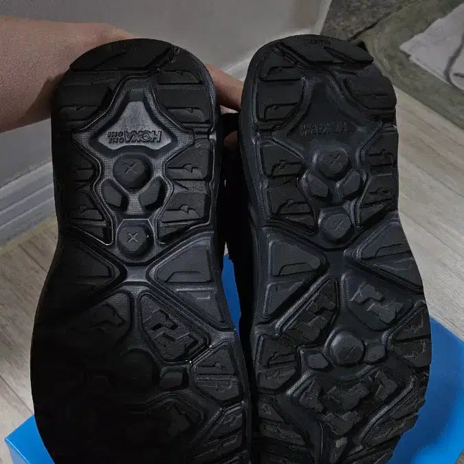 [BUNJANG] Hoka One One Hopara 2 Black 270 / 호카오네오네 호파라2  블랙 270