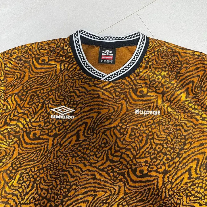 [BUNJANG] Supreme x Umbro Jacquard Animal Soccer Jersey XL / 슈프림x엄브로 자가드 애니멀 싸커저지XL팝니다