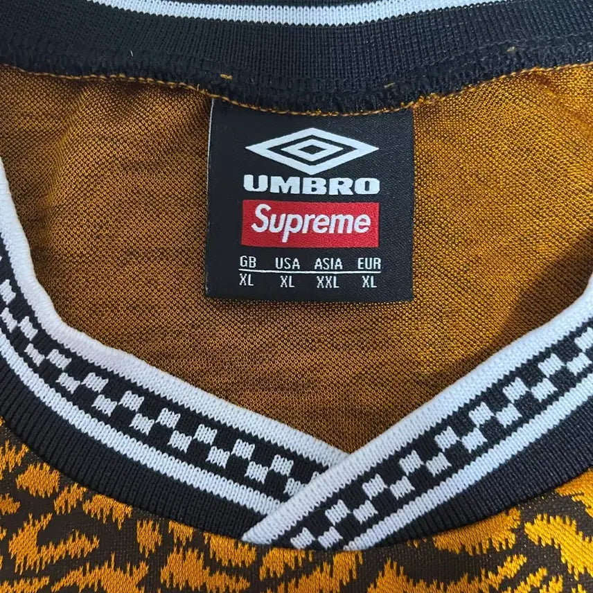 [BUNJANG] Supreme x Umbro Jacquard Animal Soccer Jersey XL / 슈프림x엄브로 자가드 애니멀 싸커저지XL팝니다