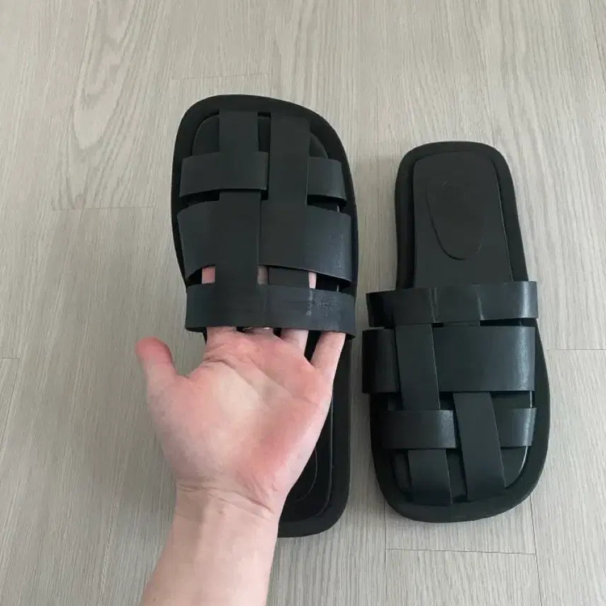 [BUNJANG] Recto Cross Strap Square Slide Slippers Black Size 41 / 렉토 / 크로스스트랩스퀘어슬라이드슬리퍼 / 41