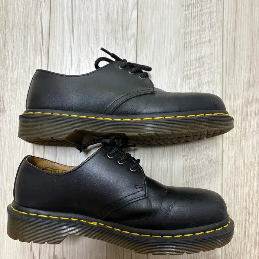 [BUNJANG] Dr. Martens 1461 3-Eye Napa Leather Shoes / 닥터마틴 1461 3홀 나파 230