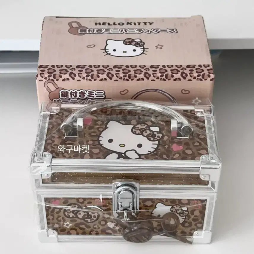 [BUNJANG] Sanrio Hello Kitty Leopard Print Jewelry Box with Key / 호피키티 열쇠 소품함 일본정품 보석함 고전키티 산리오 헬로키티