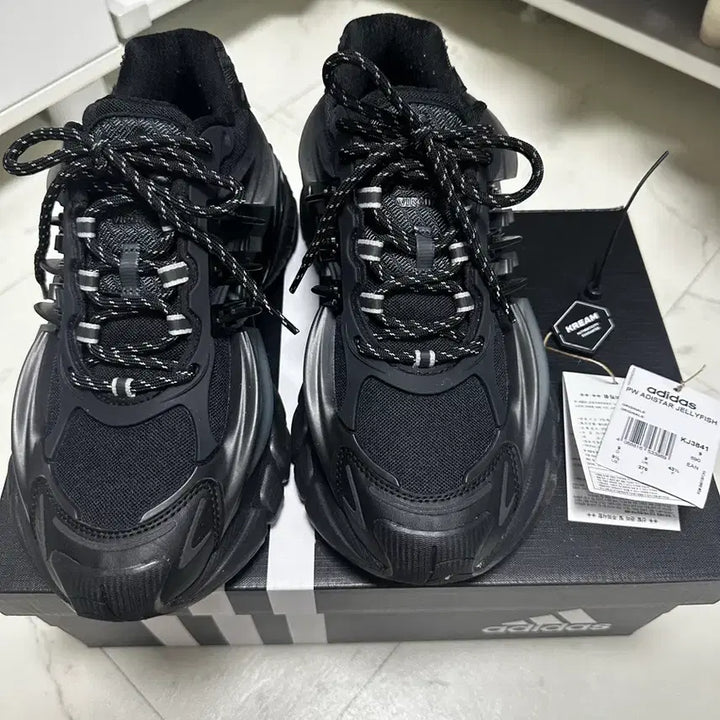 [BUNJANG] Adidas x Pharrell Williams Virginia Adistra Jellyfish Triple Black / 아디다스 x 퍼렐 윌리엄스 버지니아 아디스타 젤리피쉬 트리플 블랙 275