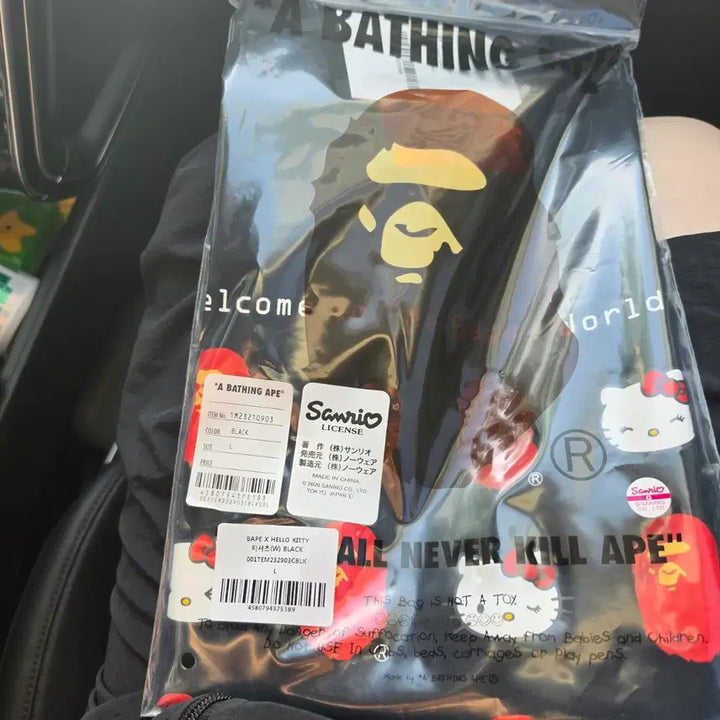[BUNJANG] BAPE x Hello Kitty Collaboration T-Shirt Black L / 베이프 x 헬로키티 콜라보 반팔티 블랙L사이즈