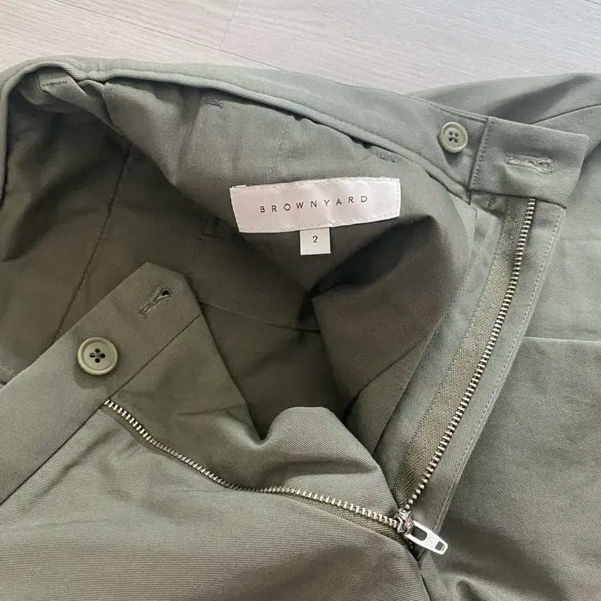 [BUNJANG] Khaki Wide Cotton Pants / 브라운야드 / 카키색 와이드 면바지 / 2