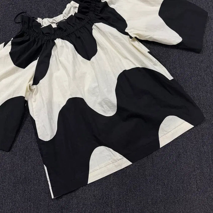 [BUNJANG] Marimekko Seireni Pattern Blouse / 마리메코 세이레니 패턴 블라우스