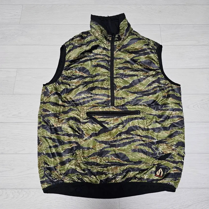 [BUNJANG] Freewheelers Ultima Thule Reversible Vest (Size S) / 프리휠러스 울티마툴레 리버시블 베스트 s 팝니다