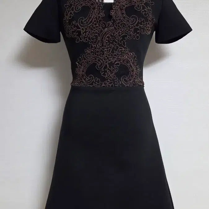 [BUNJANG] Sandro Black Lace Flare Dress / 산드로 블랙 레이스 플레어 원피스 44