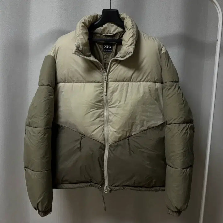 [BUNJANG] Zara Khaki Short Padded Jacket XL / Xl 자라 Zara 카키 숏패딩