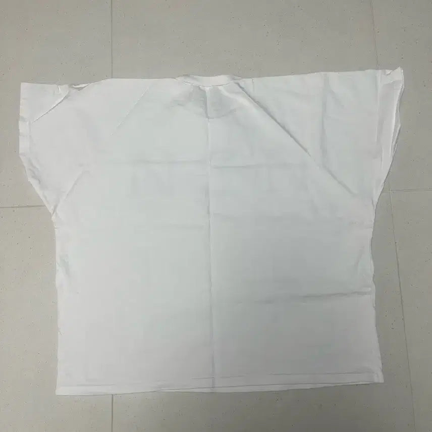 [BUNJANG] Yeezy x Gosha Rubchinskiy YZY TS-01 T-Shirt White / Yeezy 이지 x 고샤 루브친스키 YZY TS-01 티셔츠