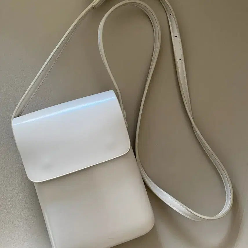 [BUNJANG] Minimalist White Mini Crossbody Bag / 미니 크로스백 화이트 가방