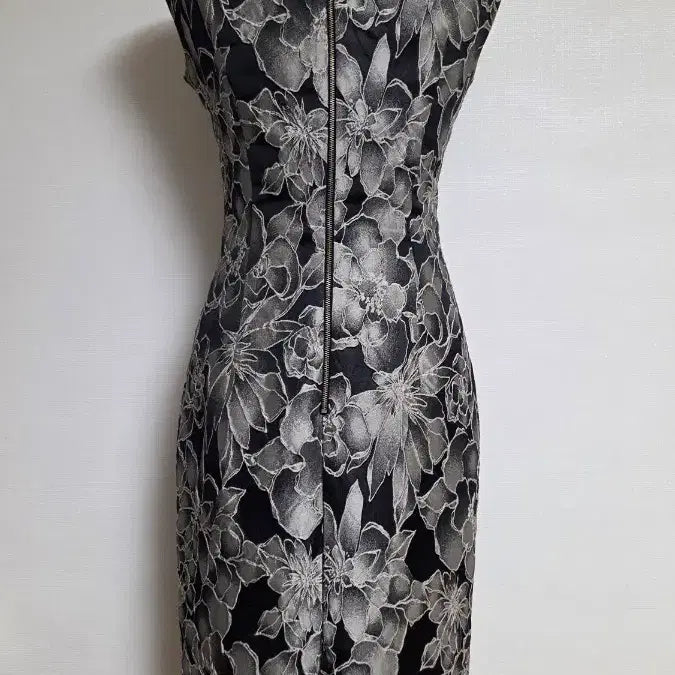[BUNJANG] MOJO.S.PINE Flower Pattern Black Dress 55 / 모조에스핀 플라워 패턴 블랙 원피스 55