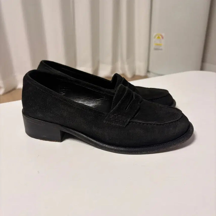 [BUNJANG] Thebarnet Black Suede Loafers Size 225 / 더바넷 블랙 스웨이드 로퍼 사이즈 225