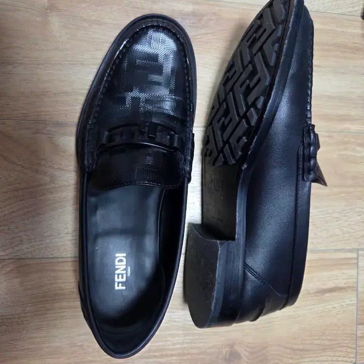 [BUNJANG] Fendi Loafers Size 7.5 / 펜디 / 로퍼 7.5 사이즈 / 준신품급