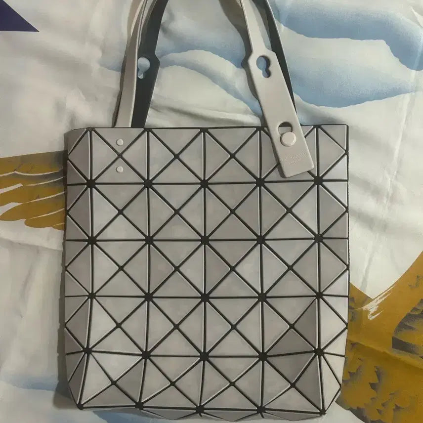 [BUNJANG] Issey Miyake Bao Bao Tote Bag / (Bao Bao)이세이미야케 토트백