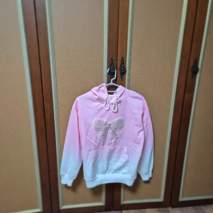 [BUNJANG] Bling Bling Ribbon Gradient Hoodie / 블링블링 리본 그라데이션 후드티
