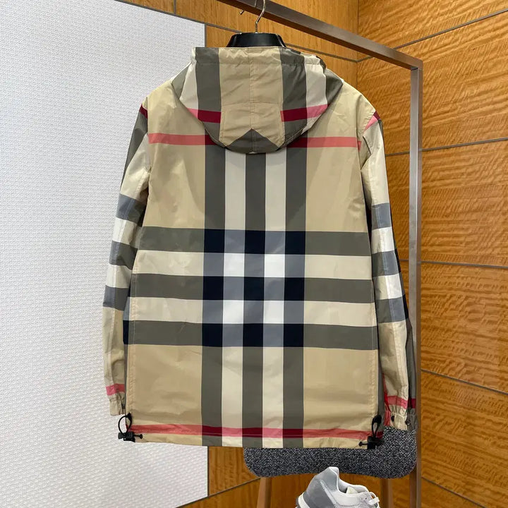 [BUNJANG] Burberry Check Nylon Hooded Zip-Up Jacket / 버버리 체크 바람막이 나일론 후드 집업 올해구매