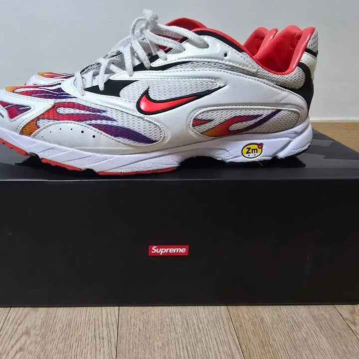 [BUNJANG] Nike Supreme Zoom Streak Spectrum Sneakers / (280) 나이키 슈프림 줌스트릭 스펙트럼