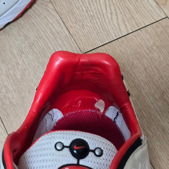 [BUNJANG] Nike Supreme Zoom Streak Spectrum Sneakers / (280) 나이키 슈프림 줌스트릭 스펙트럼