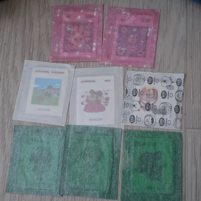 [BUNJANG] Sealed Bread Stickers (Keroro, Boreumi, Pororo, Shin-chan) / [우편배송] 미개봉 띠부실(케로로, 보름이, 뽀로로, 짱구)