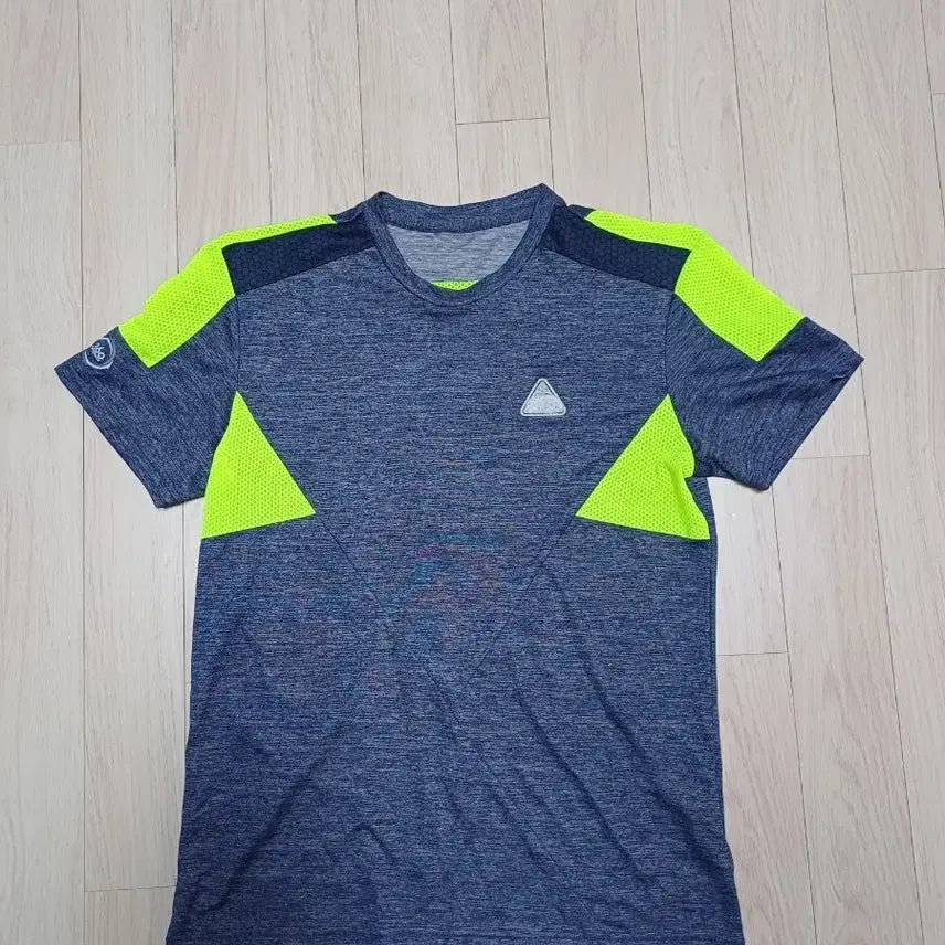 [BUNJANG] K2 Short-Sleeve T-Shirt / k2 반팔 티셔츠