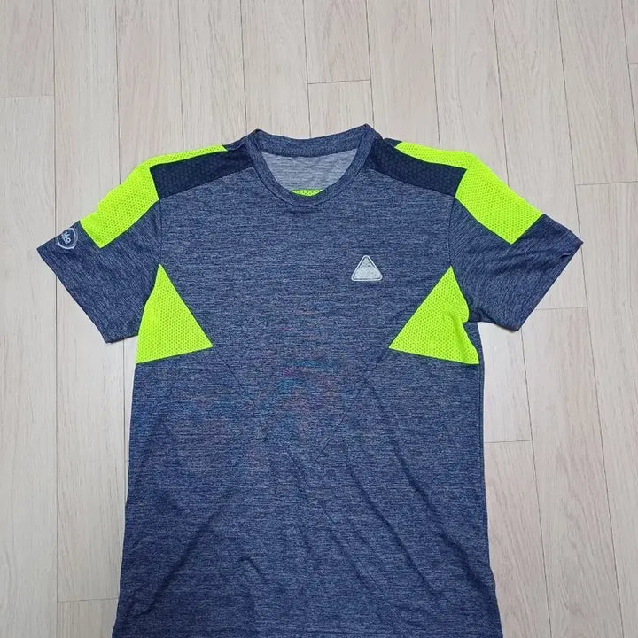 [BUNJANG] K2 Short-Sleeve T-Shirt / k2 반팔 티셔츠