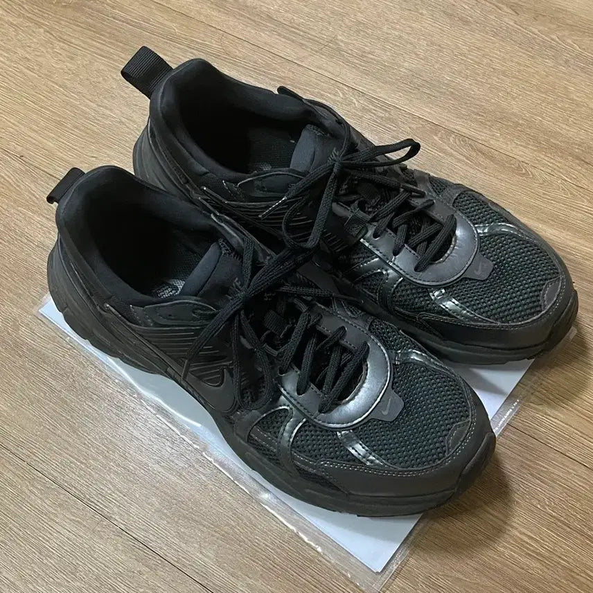 [BUNJANG] Nike V2K Run Black Shoes (Size 300) / 나이키 V2K RUN 블랙 300