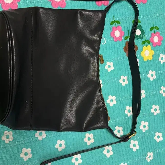[BUNJANG] Family Black Shoulder Bag / 가족 블랙 숄더백