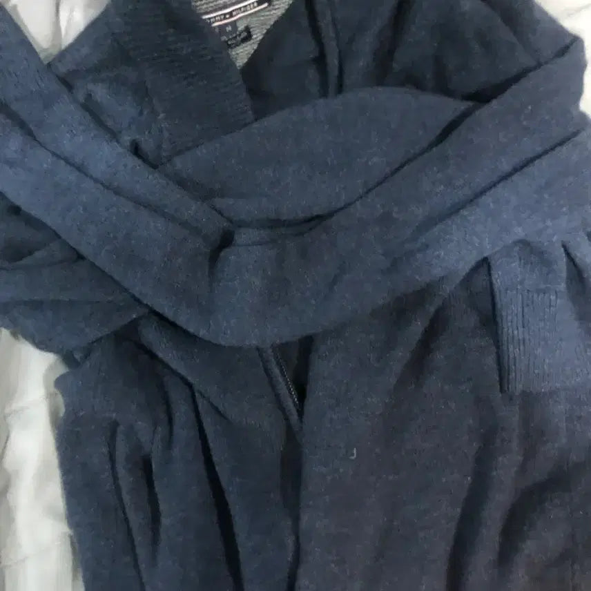 [BUNJANG] Tommy Hilfiger Navy Knit Zip-Up Sweater / 타미힐피거 네이비 니트 집업