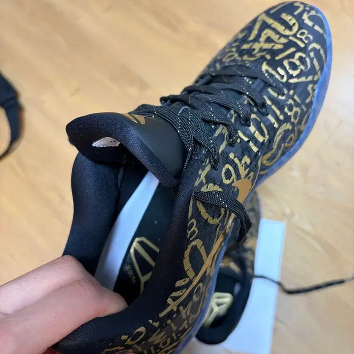 [BUNJANG] Nike Kobe 11 Protro Basketball Shoes / 코비11 프로트로 270