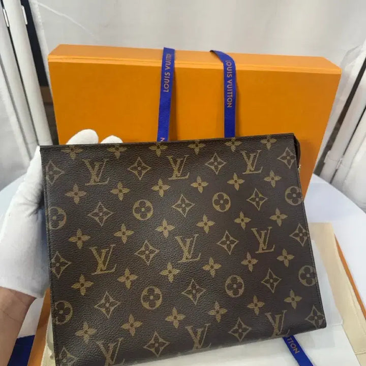 [BUNJANG] Louis Vuitton Monogram Toiletry Pouch 26 / 루이비통 토일렛 클러치 26 모노그램